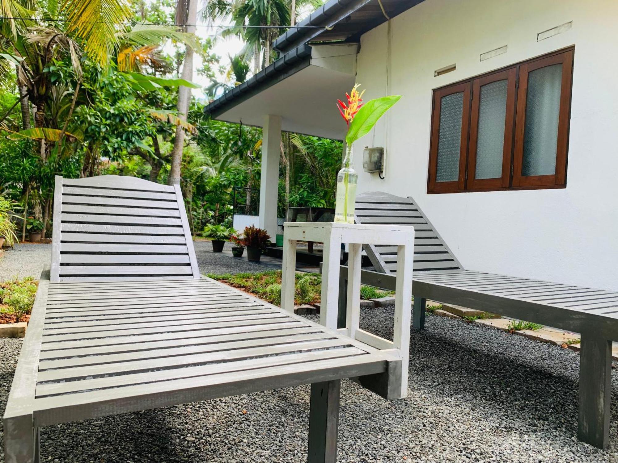 White Heaven Villa Unawatuna Exterior photo