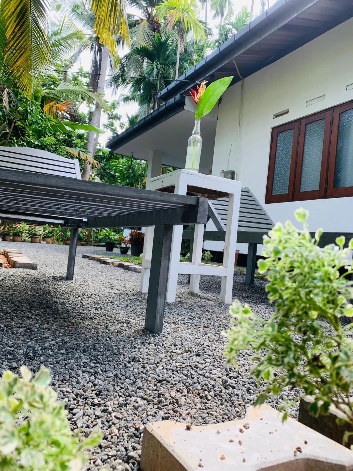 White Heaven Villa Unawatuna Exterior photo