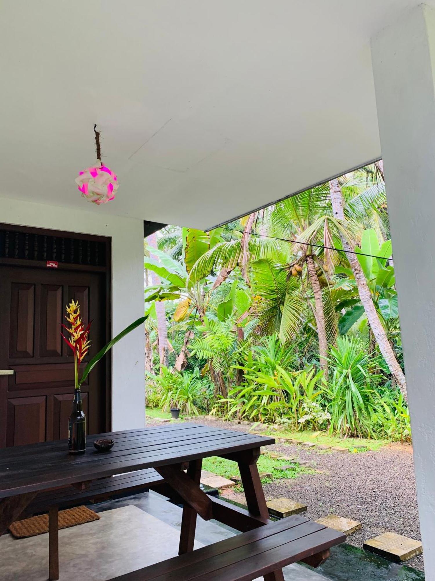 White Heaven Villa Unawatuna Exterior photo